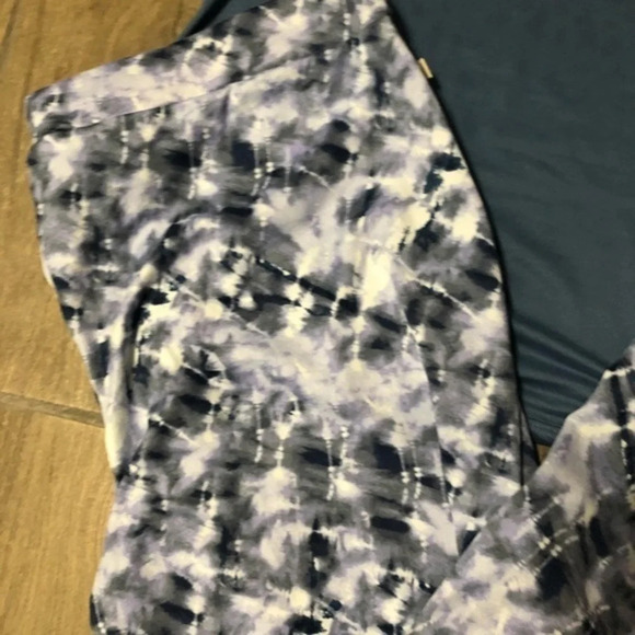 Lucky Brand women’s tie dye blue/grey pajamas - Picture 3 of 4